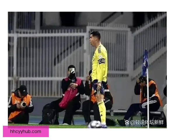 C罗神情落寞赛后低头缓步离场未作停留径直返回更衣室引发热议